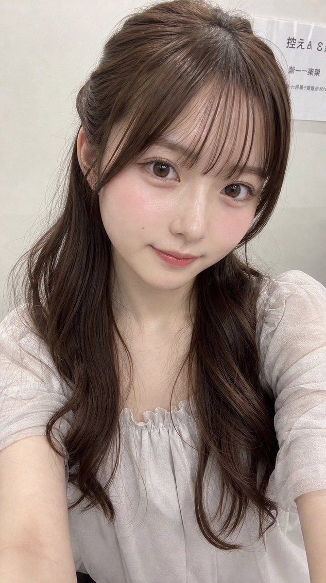Realistic Selfie With Face Privacy Block