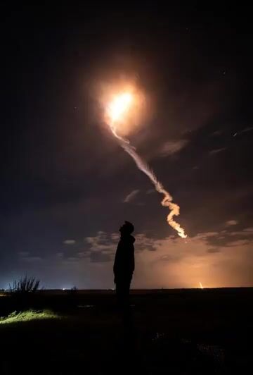 Prompt about cherishing life and the echo of rocket fire