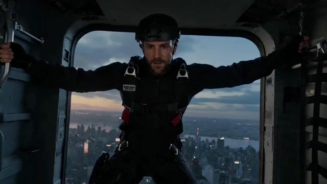 Vertical Action Insertion: Tactical Courier Freefall