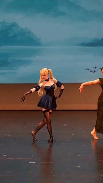 Anime Girl Stage Dance with Motion Capture